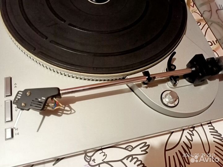 Проигрыватель винила