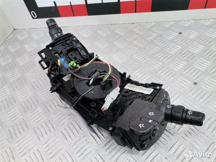 Переключатель подрулевой (стрекоза) Renault Scenic