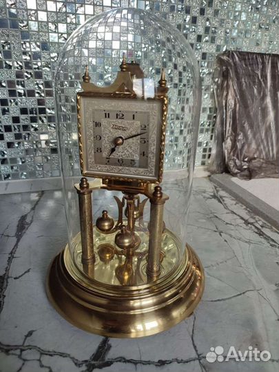 Часы старинные торсионные