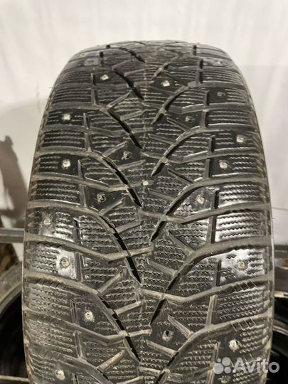 Bridgestone Blizzak Spike-02 235/45 R18