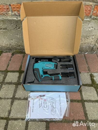 Мощный аккумуляторный Лобзик Makita 12V