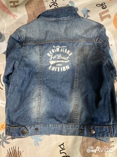 Джинсовая куртка