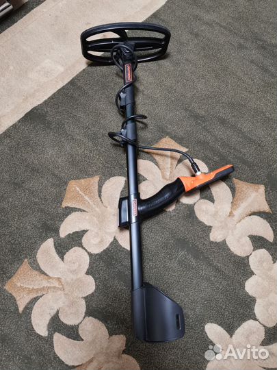 Металлоискатель quest Q20