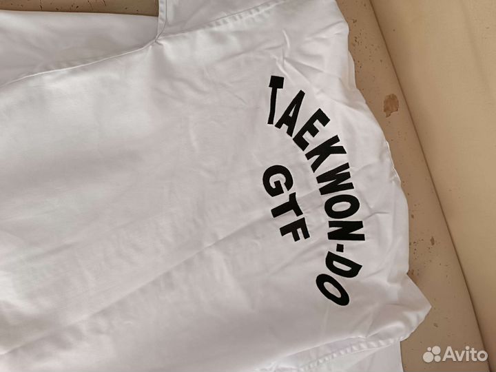 Форма для тхэквондо 140