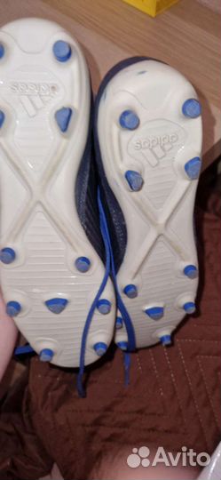 Футбольные бутсы adidas predator