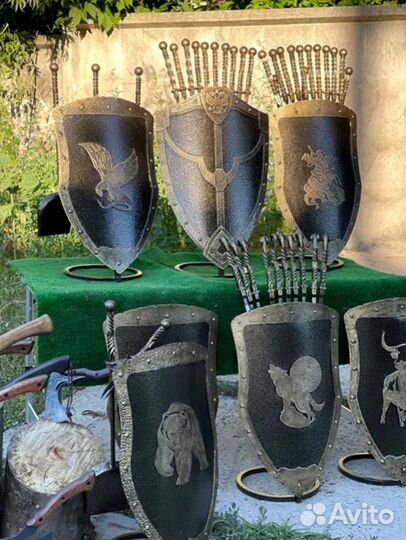 Подставка под шампуры Щит