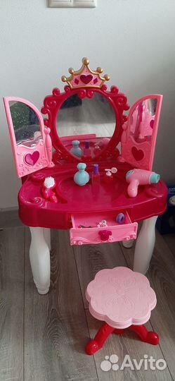 Детский туалетный столик для девочки