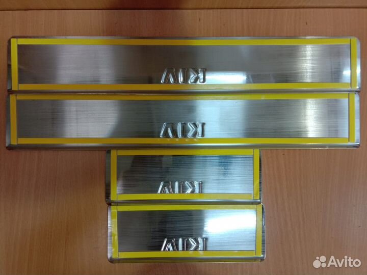 Накладки на пороги Kia Ceed (с 2013) (нержавейка)