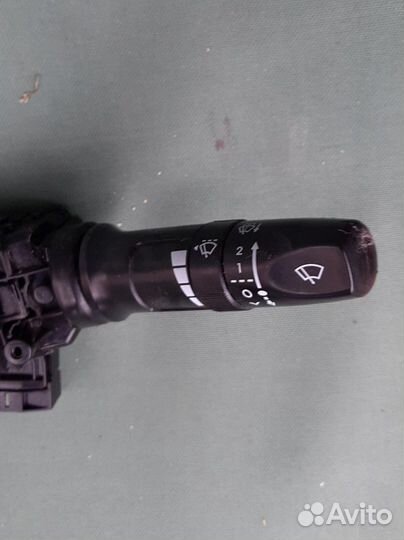 Hyundai Solaris подрулевой переключатель
