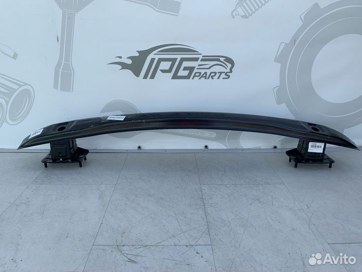 Усилитель бампера Mercedes W204 A2046100014