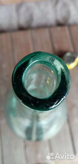 Бутыль стеклянная старинная