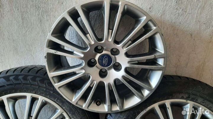 Продам диски Ford и зимние шины