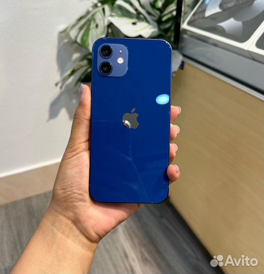 iPhone 12, 64 ГБ