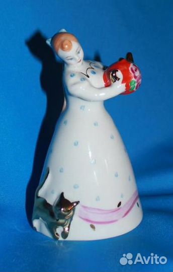 Дулево.девушка с чайником