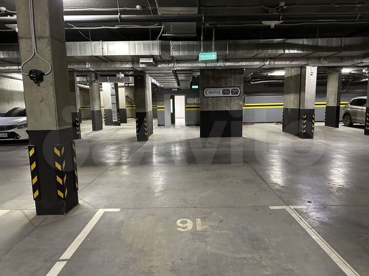 Машиноместо, 18 м²