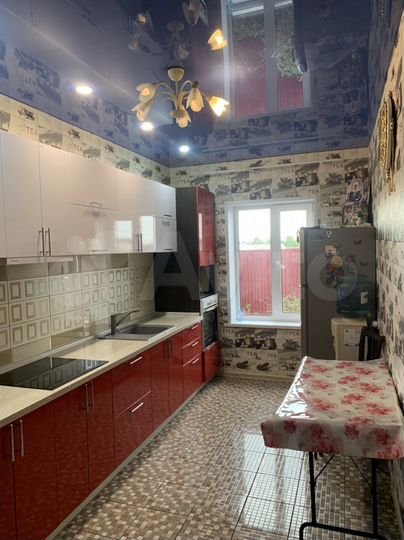 Коттедж 140 м² на участке 8 сот.