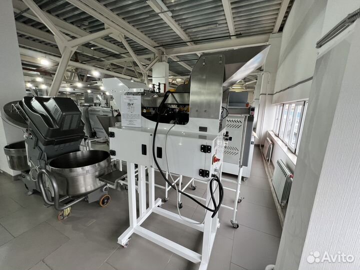 Машина для дозирования и взвешивания