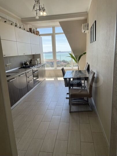 2-к. квартира, 70 м², 9/10 эт.