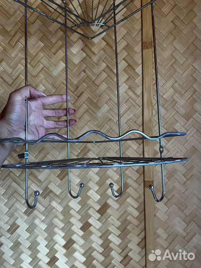 Угловая полка для ванной