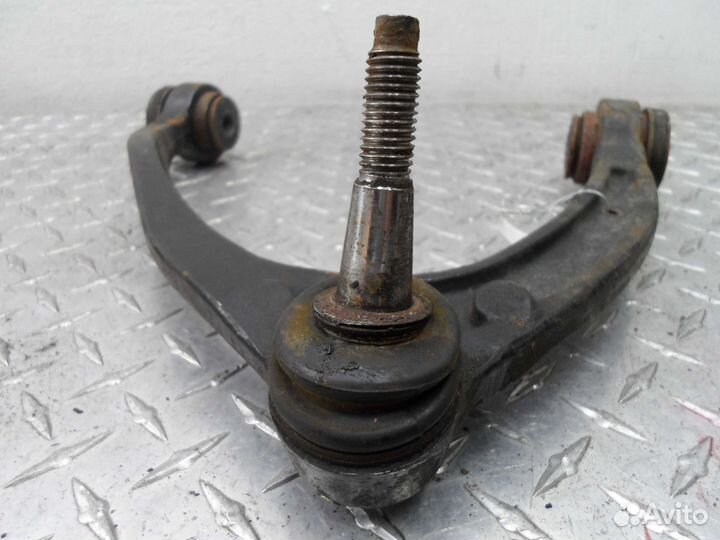 Рычаг передний правый верхний GMC Yukon 2 GMT9