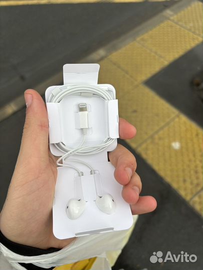 Наушники apple earpods lightning