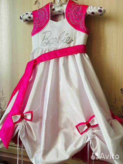 Нарядное платье