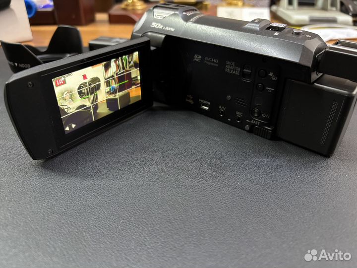Видеокамера Panasonic HC-V760