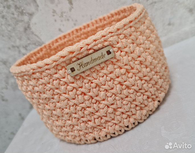 Вязаная корзина
