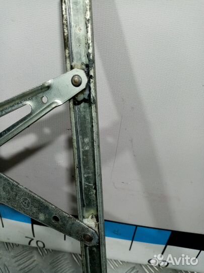 Б/У Стеклоподъемник передний правый RAV 4#002