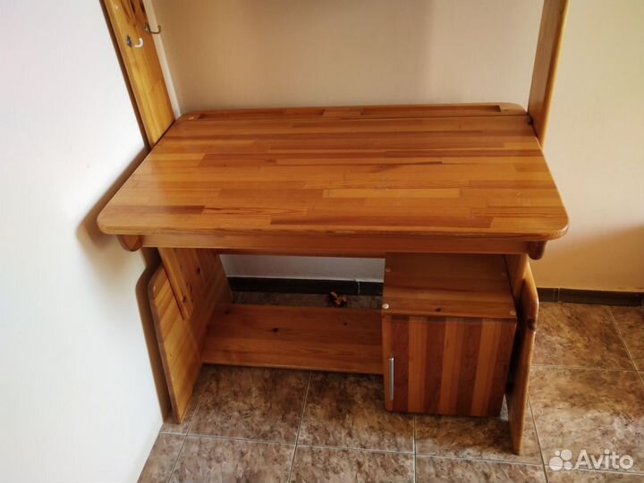 Парта Школярик, массив дерева