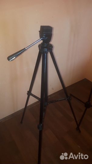 Стойка штатив для фото аппарата или видеокамеры