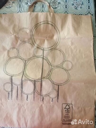 Крафт пакеты с ручками разных фирм. Цена за всё