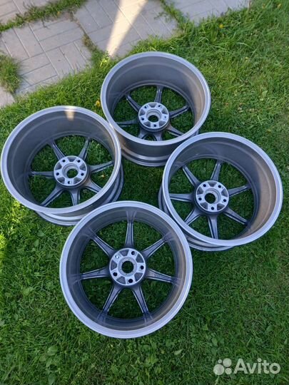 Комплект дисков AVS Model 7 R-17