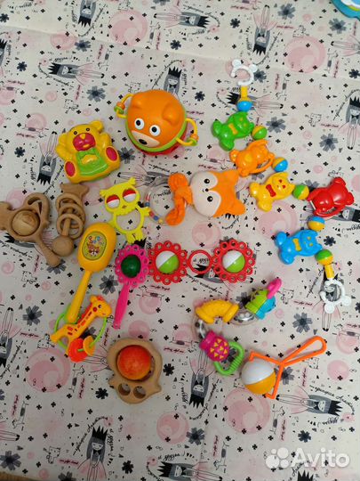 Игрушки для малыша