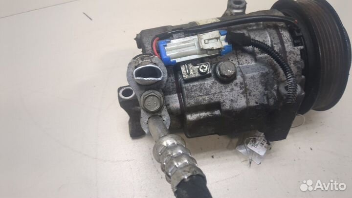 Компрессор кондиционера Opel Insignia