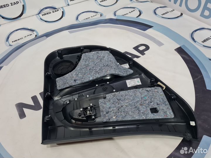 Обшивка двери задней правой Kia Venga