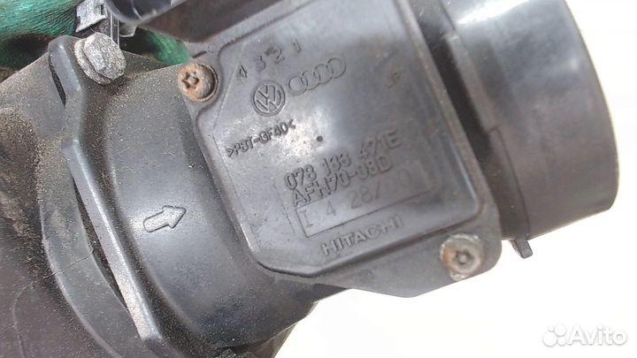 Корпус воздушного фильтра Audi A4 (B5), 2000