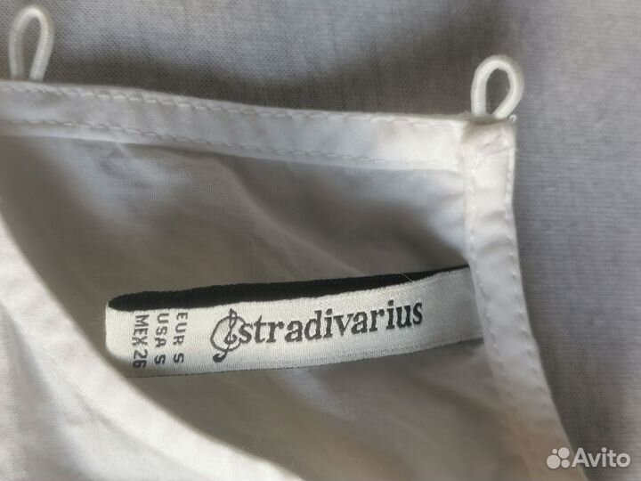 Блузка stradivarius с вышивкой и завязками