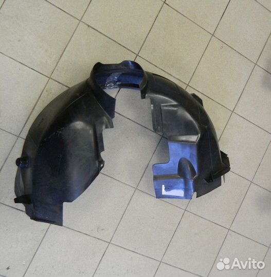 Подкрылок передний правый, левый Ford Focus3 2011+