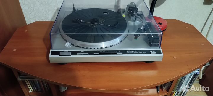 Тумба под телевизор и аппаратуру