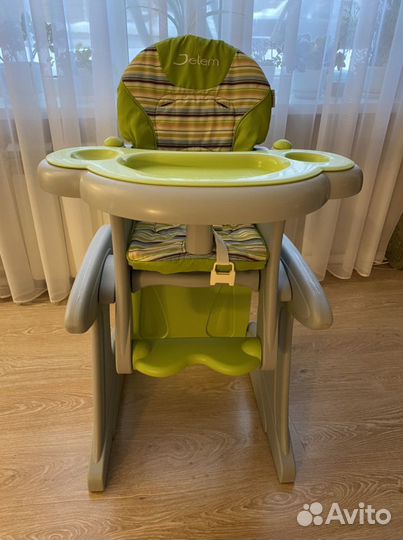 2 в одном: стульчик для кормлени я и стол со стуль