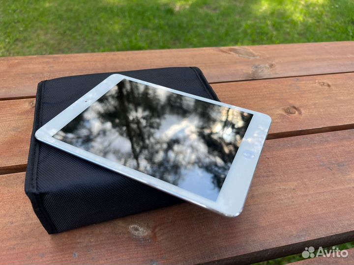iPad mini версия Wi-Fi для детишек