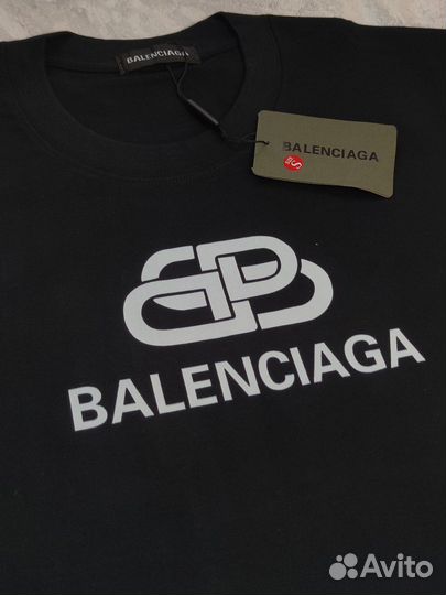 Футболка Balenciaga