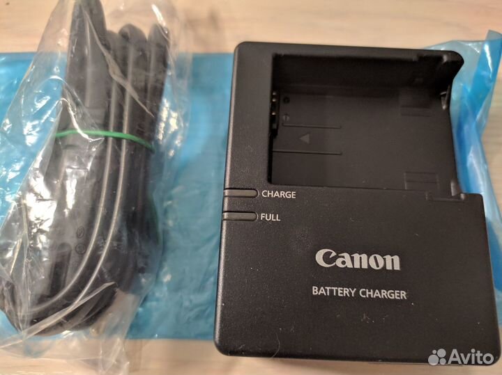 Зарядное устройство для Canon 550D 600D 650D 700D