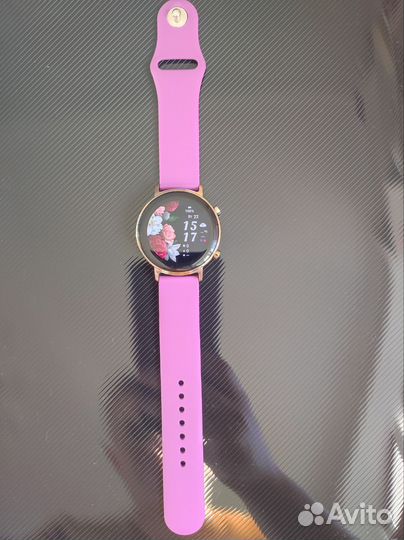 Часы работают