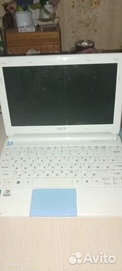 Продам нетбук