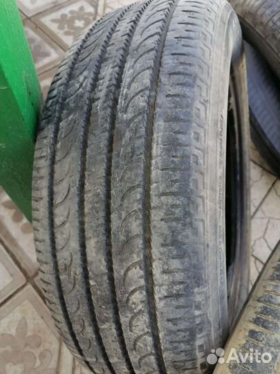 Yokohama Geolandar SUV G055 215/60 R17
