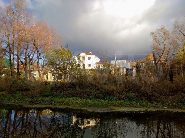 Дом 293 м² на участке 9,3 сот.