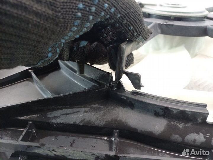 Вентилятор радиатора Toyota Auris 1 E15 1.6 1ZR