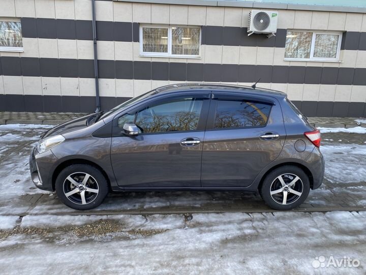 Toyota Vitz 1.0 CVT, 2017, 141 170 км